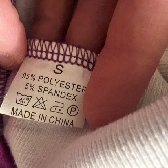 Purple & Pink Ombré Sweatshirt with front pocket - Picture 3 of 5